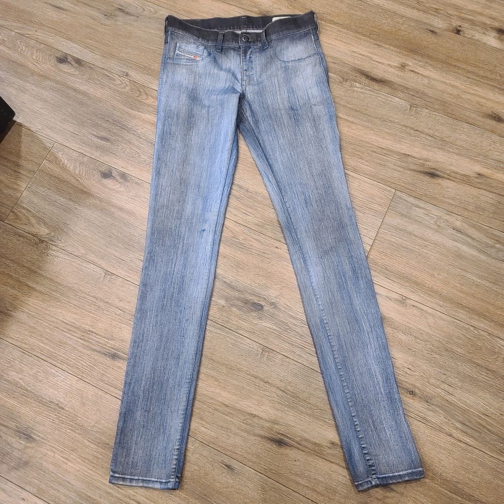 Euc Diesel Light Blue, Distressed,faded Women's Skinny Jeans. Long
